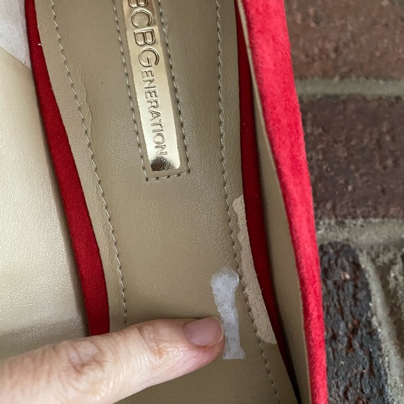 BCBGeneration Red Suede Bow Wedge pump sz 9 - Picture 7 of 7